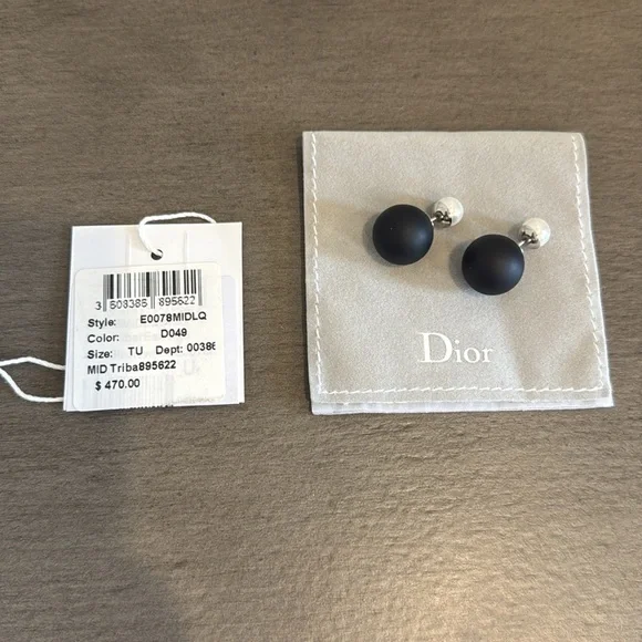 Dior | Tribales Pearl Black Earrings - Picture 8 of 9
